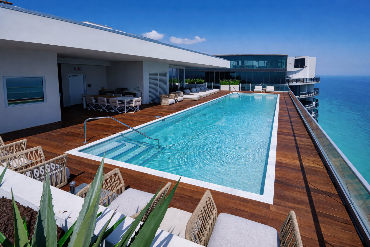 Brazilian Ipe Hardwood Decking - 1x6 S4S (15 sq ft Bundle)