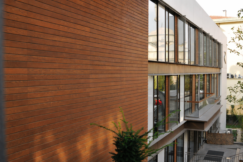 Thermo Ash Cladding | T&G V-Joint/Nickel Gap Reversible (15 sq ft Bundle)