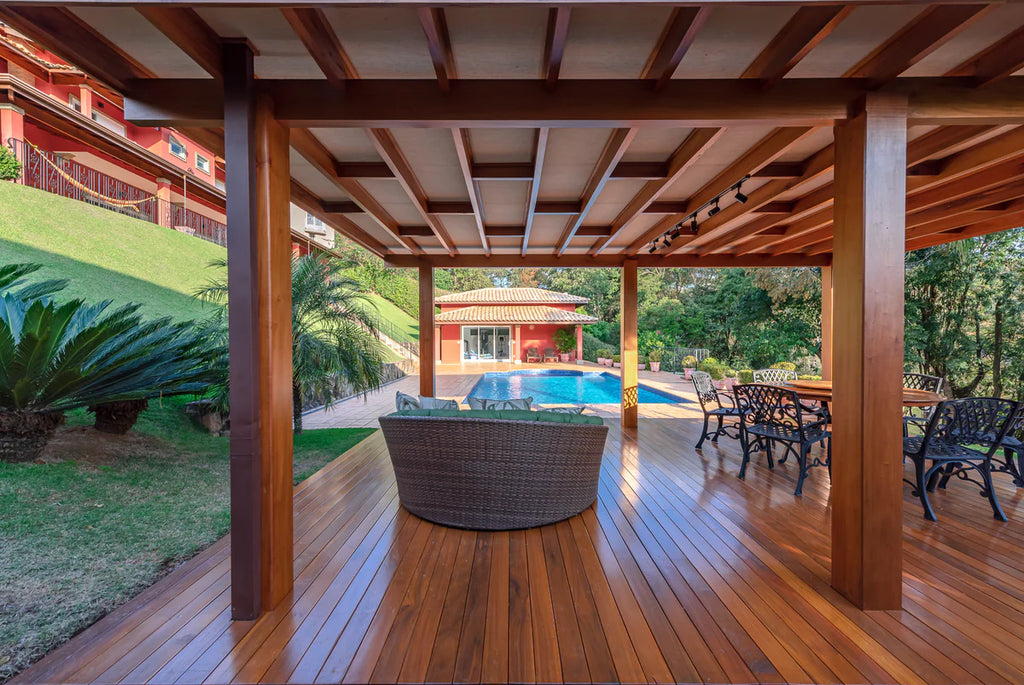 Brazilian Ipe Hardwood Decking - 1x6 S4S (15 sq ft Bundle)
